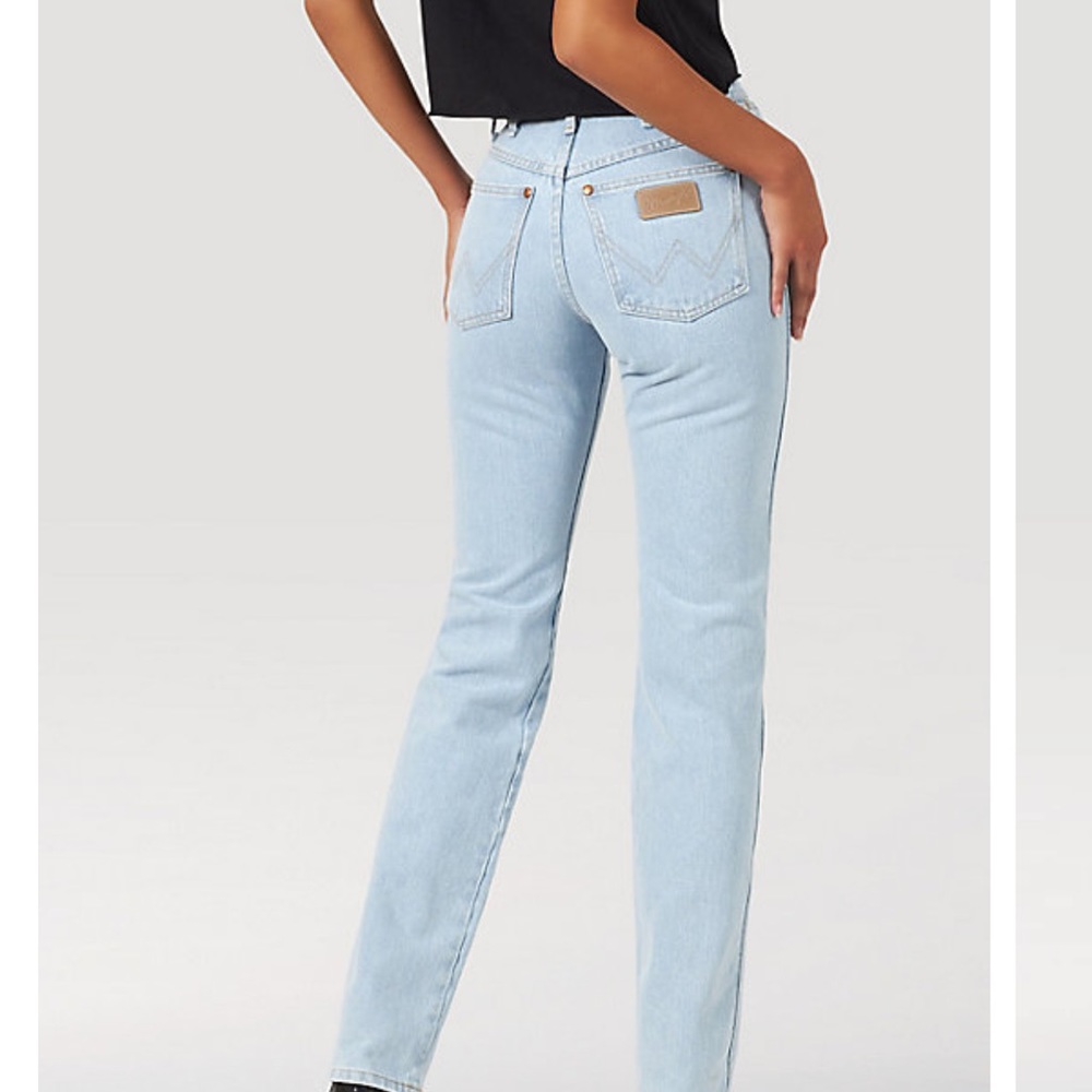 Wrangler Women’s Cowboy Cut Slim Fit Jean *NEVER WORN*